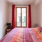 Luminous Parisian-style 1bd Apartmentbelleville
