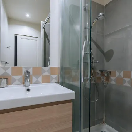 Luminous Parisian-style 1bd Apartmentbelleville פריז