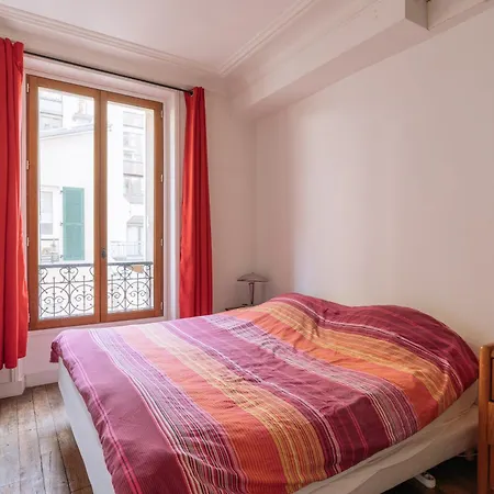 Luminous Parisian-style 1bd Apartmentbelleville פריז