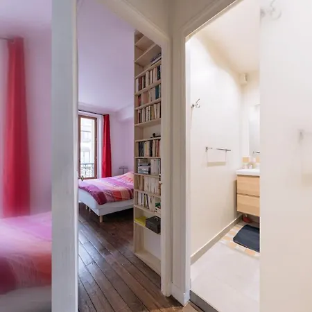 Luminous Parisian-style 1bd Apartmentbelleville * Párizs