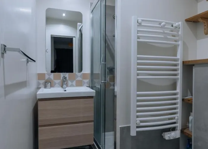 아파트 Luminous Parisian-style 1bd Apartmentbelleville *